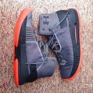 UnderArmour basketball shoes size 11.5 gray/orange man-made materials.